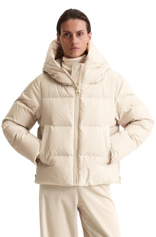 Regular fit vodoodbojna prošivena jakna punjena paperjem