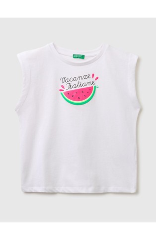 Sleeveless T-shirt with a puffy print