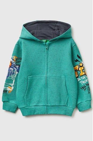 Oversized sweatshirt with hood and prints