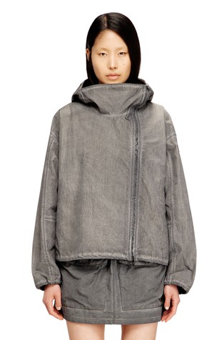 Hooded jacket in treated Taslan