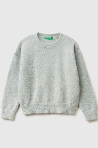 Pleten pulover sa svjetlucavim lurex vlaknima