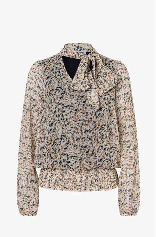 Chiffon blouse with a pussy bow