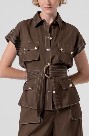 Short sleeved jacket with contrast seams