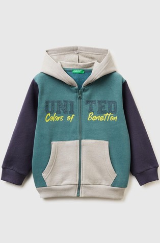 Pulover s kapuljačom