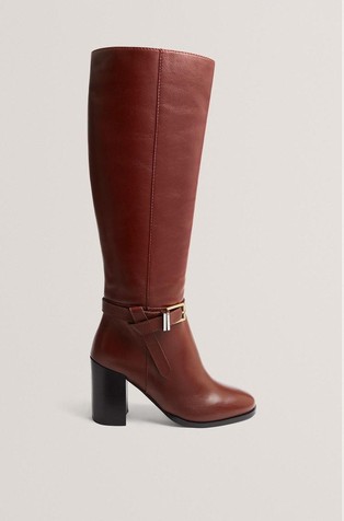 Kožne čizme s petom