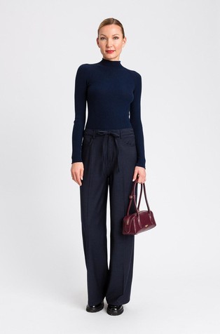 Pleten vuneni pulover s rebrastom teksturom