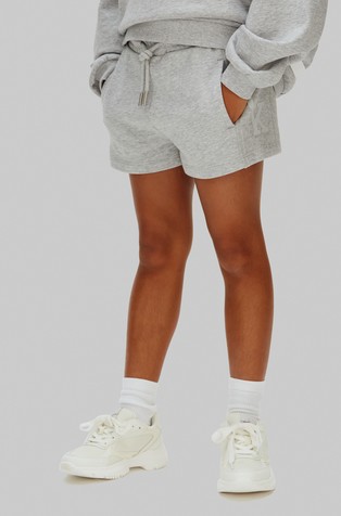 Kratke hlače s velikim logotipom