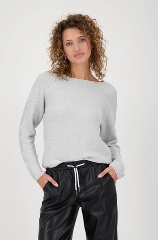 Pleten pulover s ukrasnim kamenčićima