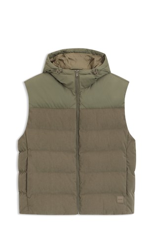 Prsluk s baršunastim umetkom