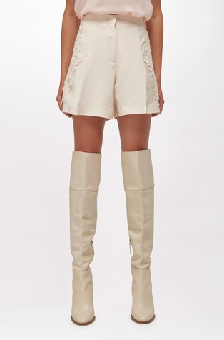 Kratke hlače od mješavine viskoze i lana s vezom