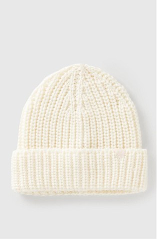 Debelo pletena kapa od mješavine vune