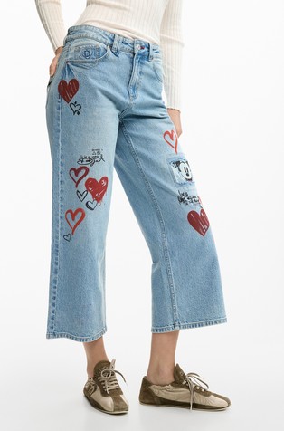 Mickey Mouse™ cropped jeans hlače s motivima srca