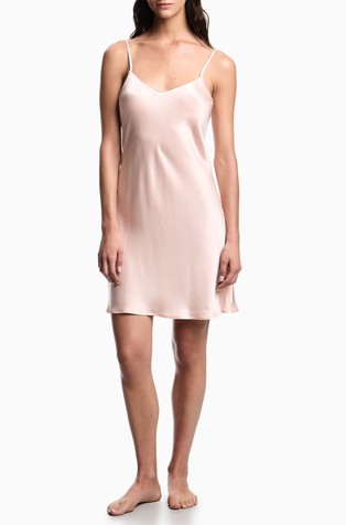 Satenska spavaćica s naramenicama