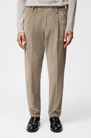 Regular fit hlače od rebrastog baršuna