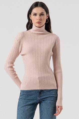 Pletena dolčevita s ukrasnim kamenčićima