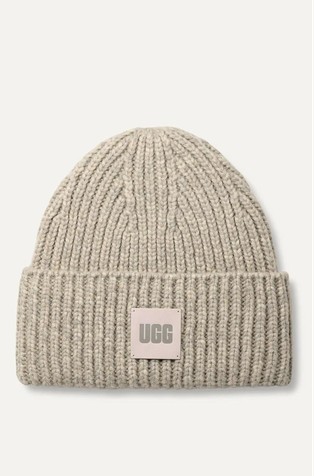 Rebrasto pletena kapa