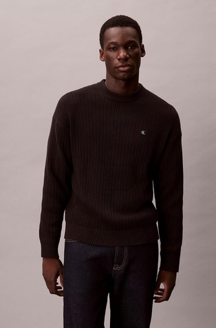 Rebrasto pleten pulover s monogramom