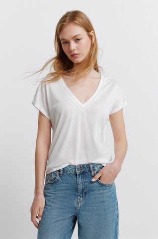 Batwing sleeve T-shirt