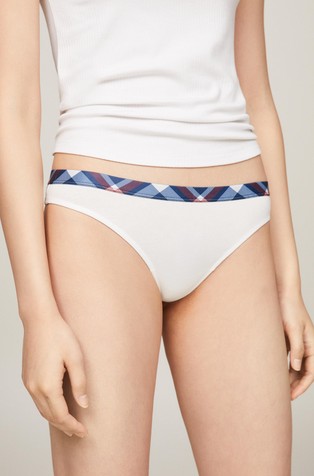 Paket od 3 para tangica s kariranim obrubom