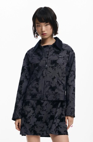 Kratka jakna s ovratnikom košulje