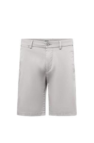 Chino shorts in lightweight cotton twill