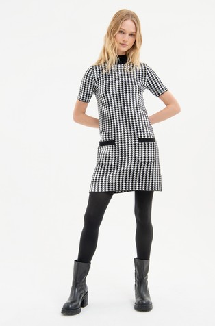 Haljina s pepita uzorkom