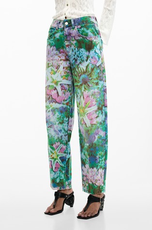 Jeans hlače s cvjetnim uzorkom