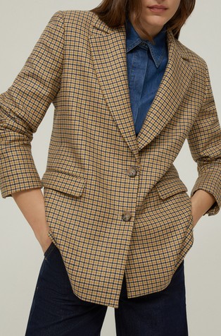 Vuneni sako s kariranim uzorkom