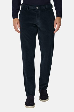 Slim fit hlače od rastezljivog baršuna