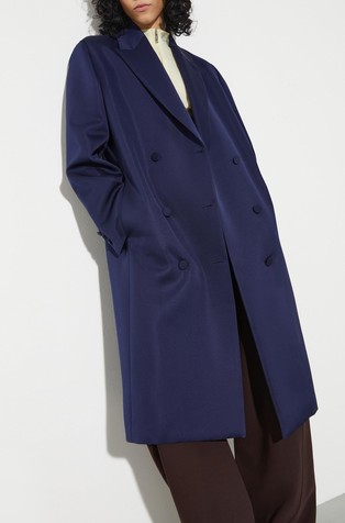 Satenski kaput s dvorednim kopčanjem