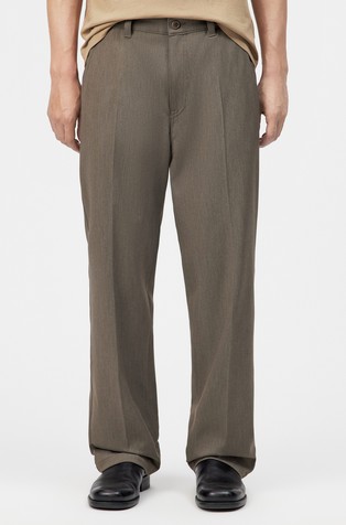 Relaxed trousers in blend with viscose