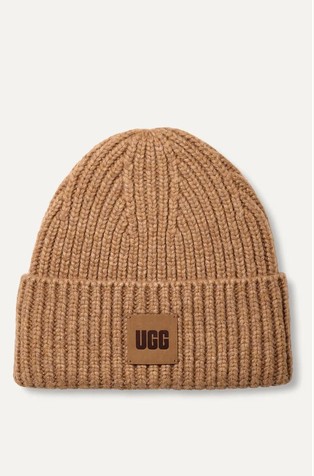 Rebrasto pletena kapa