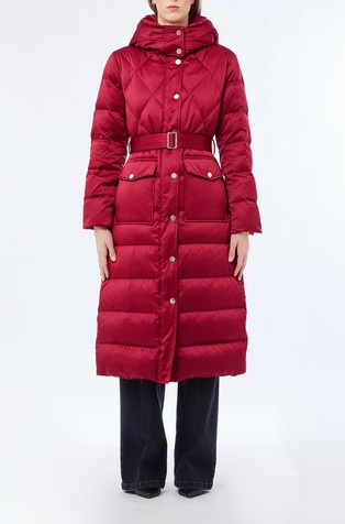 Duga prošivena jakna punjena paperjem s kapuljačom