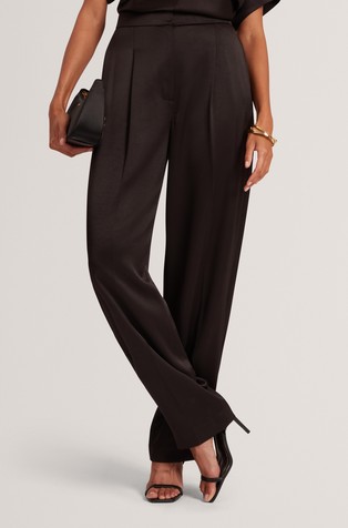 Široke satenske hlače sa suženim nogavicama