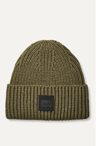 Rebrasto pletena kapa