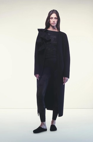 Aaron dugi kardigan s volanima