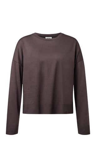 Knitted long-sleeve with dropped shoulders