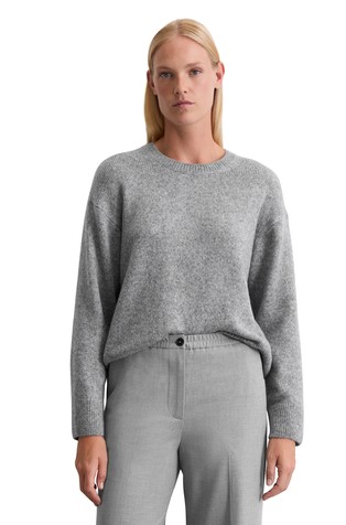 Loose knit sweater in wool-blend