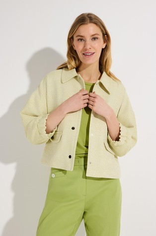 Blouson style in summer bouclé