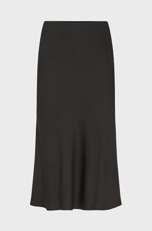 Midi length slipskirt in luxurious satin