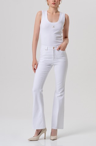 Slim fit jeans hlače sa zvonastim nogavicama