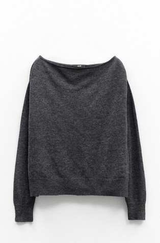 Pleten pulover od mješavine vune s otkrivenim ramenima