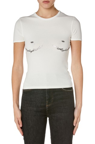 Majica s otiskom grudi u metalnom izgledu