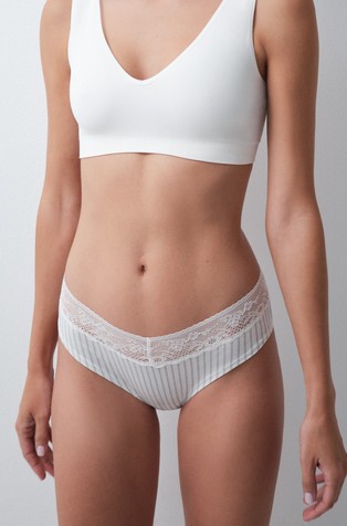 Striped briefs with lace
