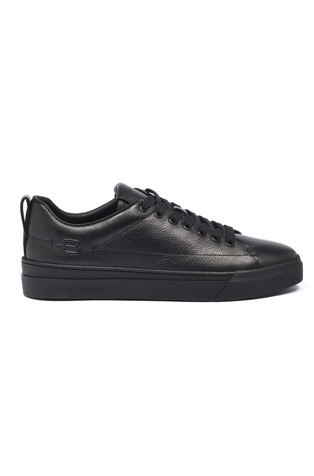 Leather sneakers