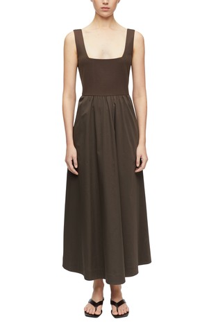 Duga haljina od kombinacije tkanina