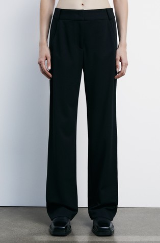 Široke hlače s prošivenim rubovima