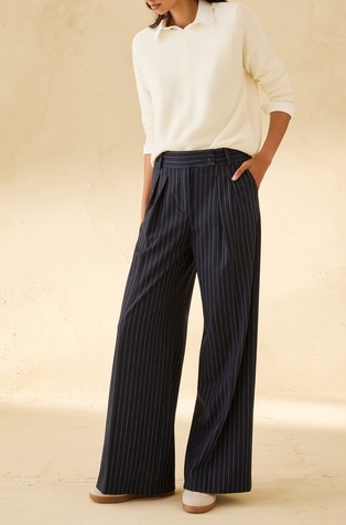 Široke prugaste hlače s naborima
