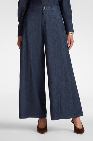 Wide leg cropped jeans in chambray