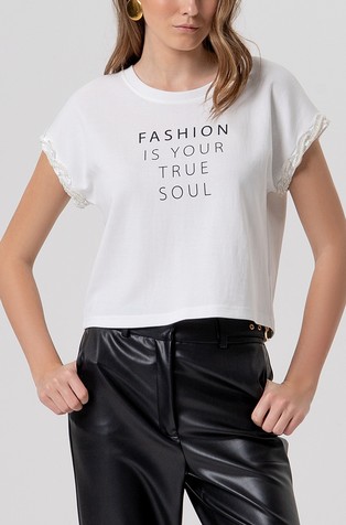 Regular fit jersey majica s otiskom i perlama